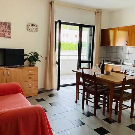 Casa Vacanza Demetra Марина-ди-Фускальдо Экстерьер фото