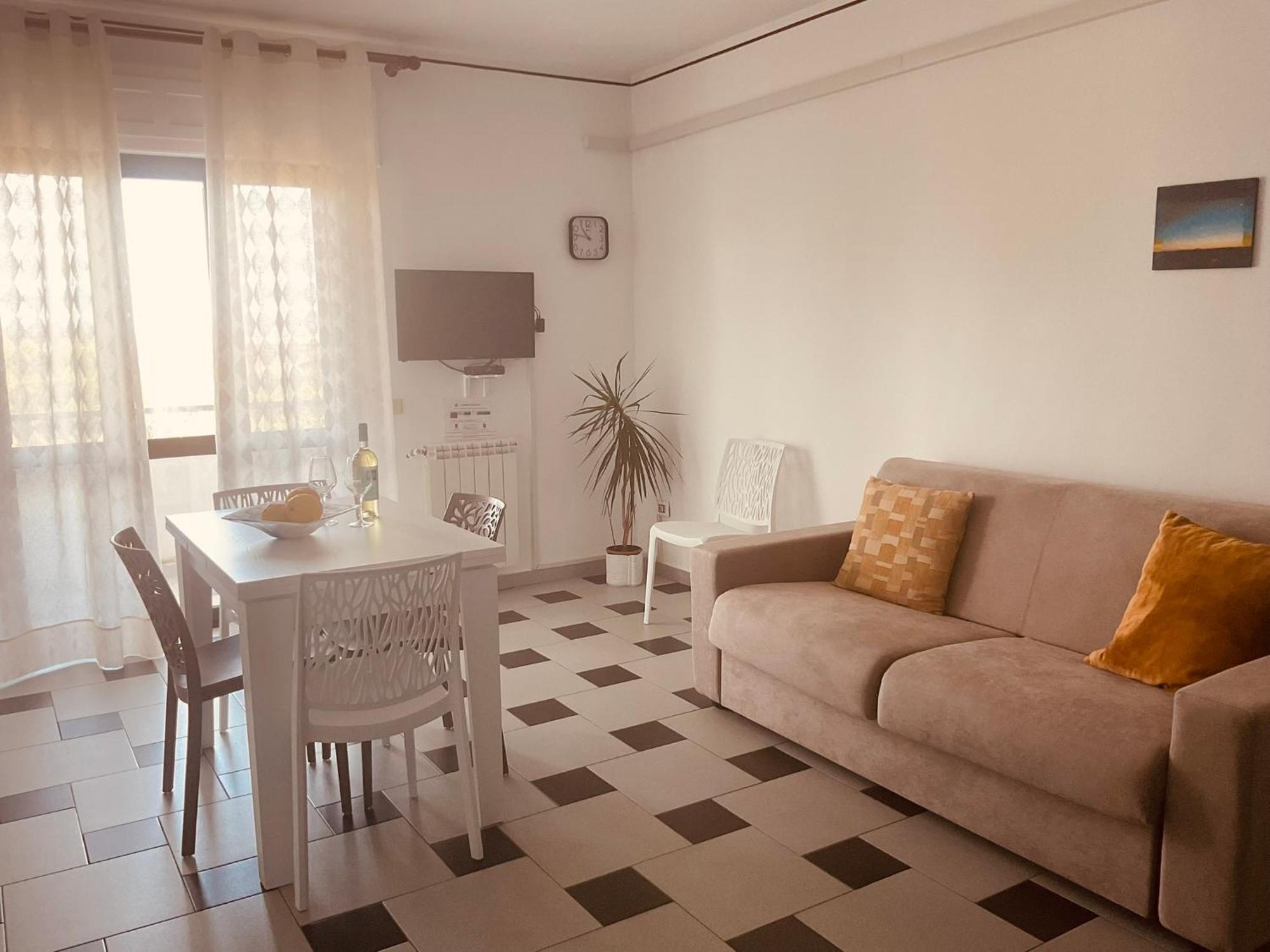 Casa Vacanza Demetra Марина-ди-Фускальдо Экстерьер фото